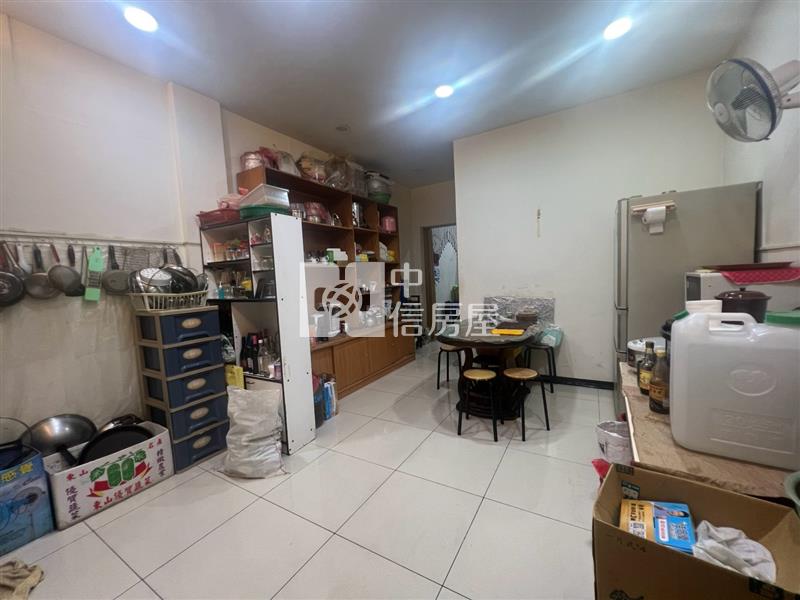 太平萬家福旁美透天房屋室內格局與周邊環境