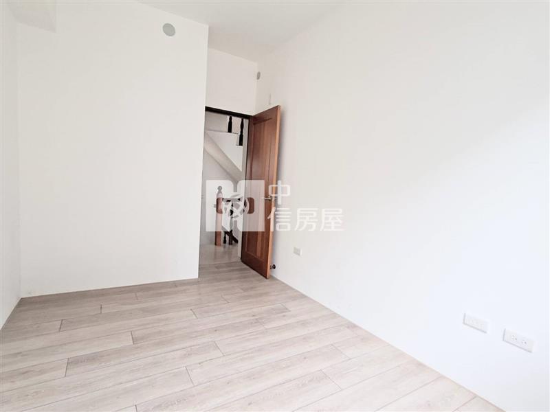 圓聚傑瑞3|全新完工雙併別墅4房|葳格學區房屋室內格局與周邊環境