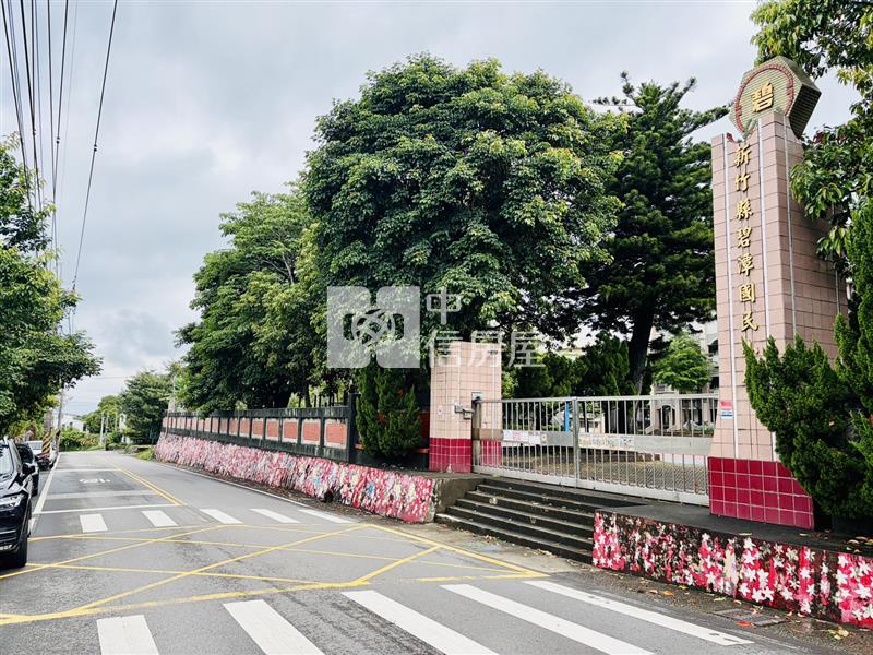 芎林8米路旁大面寬農地房屋室內格局與周邊環境