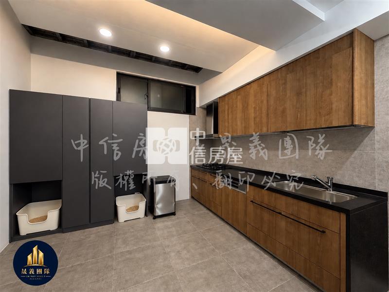 【龜山透天】全室百萬装潢 | 使用高規格設備丨整棟翻修精品屋房屋室內格局與周邊環境