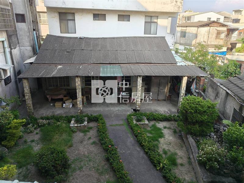 北港媽祖廟旁商業店住