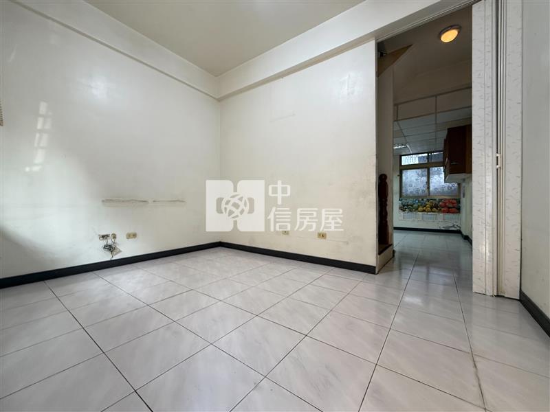 水湳14期旁臨路透天（專任）