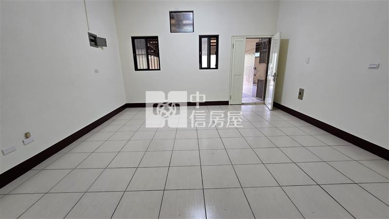 觀音忠愛莊前庭透天(中信卓越團隊)