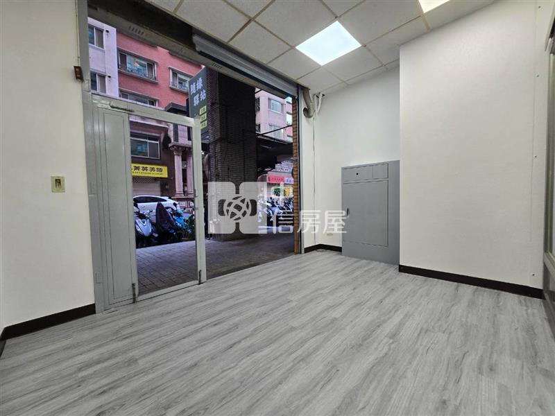 【奔馳】星馳市店面