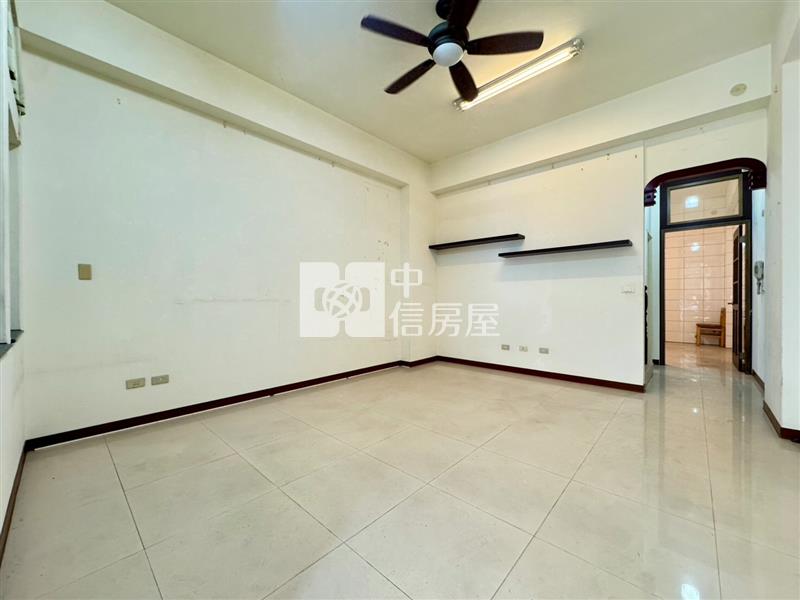 中興營北國中光華校墅