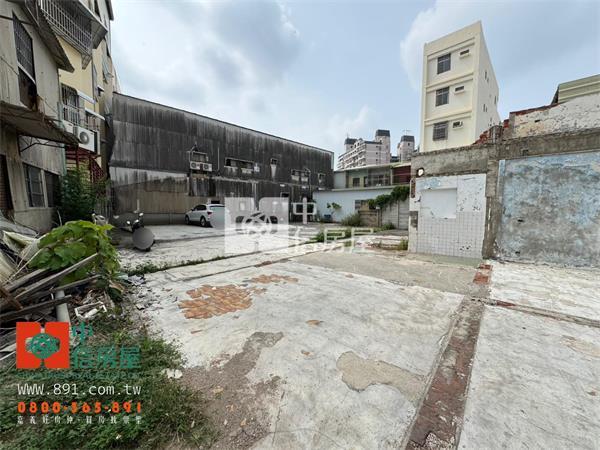友忠路旁公寓豪宅大建地