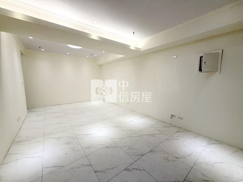 中正公園旁延平路高樓層景觀三隔間
