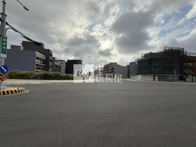 【安家】專任-航空城安置街廓建地(富華段)