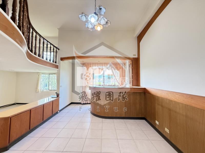 專~龍潭寶第★電梯山景大四房