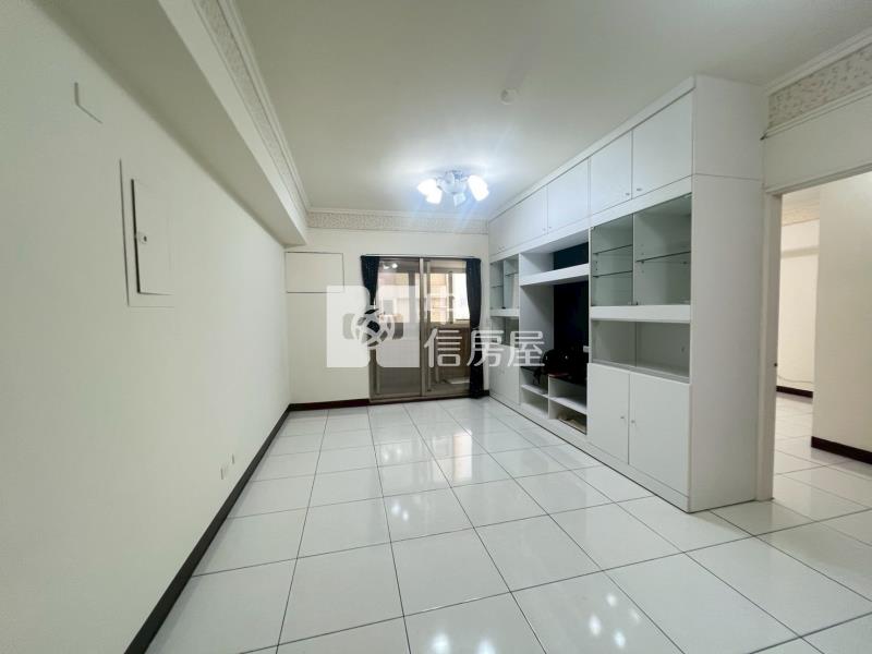 工學商圈車位美三房