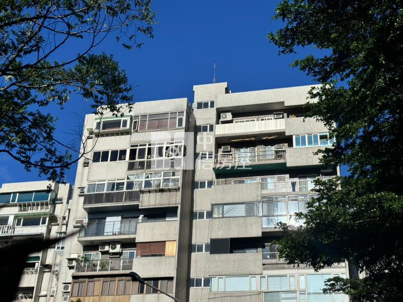 【圓璽不動產】中銀山莊稀有1樓