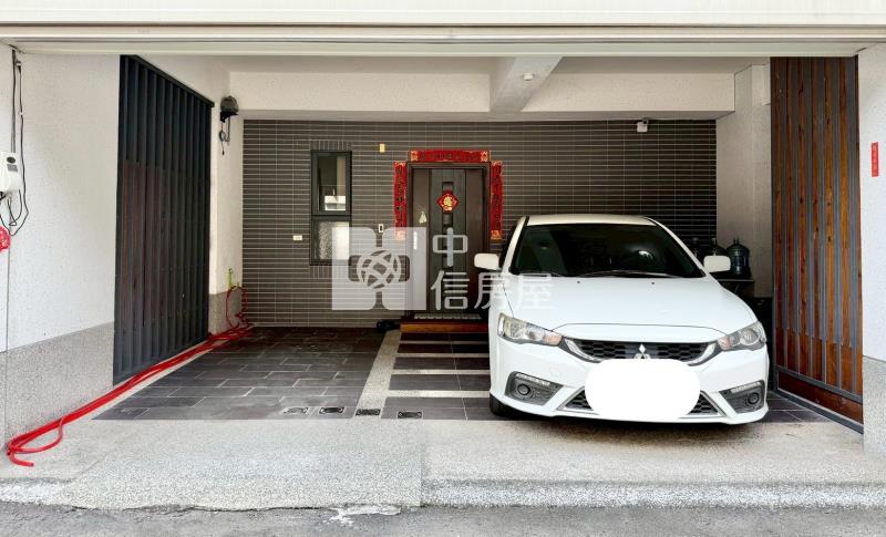 近14期輕屋齡大面寬雙車別墅