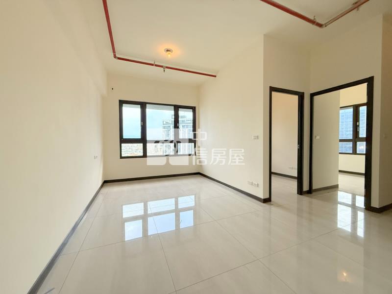 6U82禾川琚市景2+1房車(2060082)