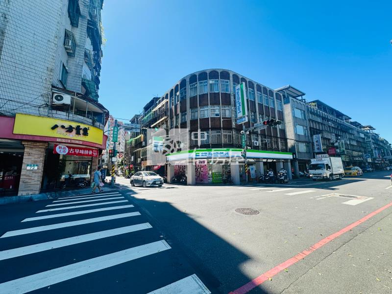 建興街店面~【中信房屋新莊幸福加盟店】