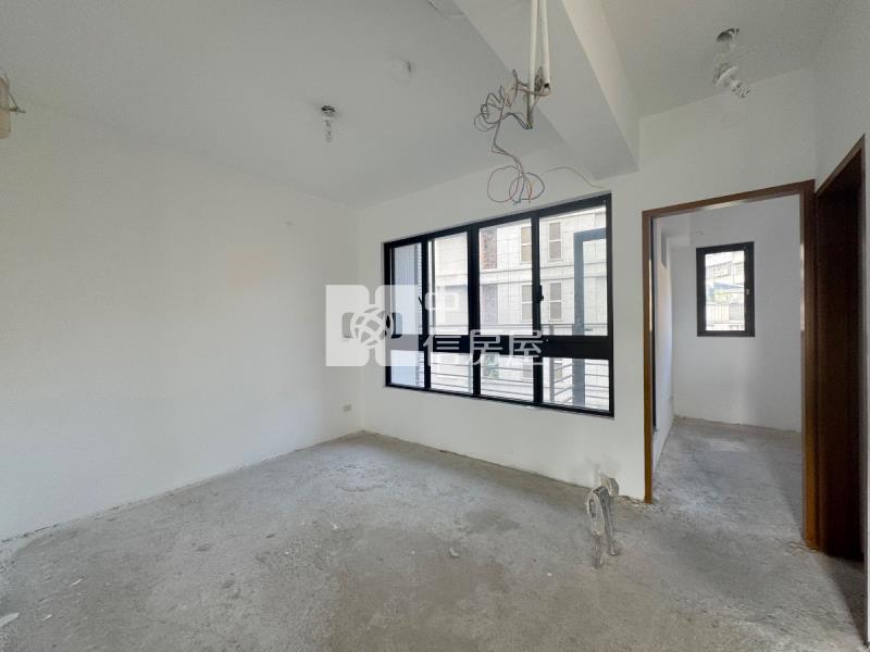 【圓璽不動產】天母國小芳鄰寧靜電梯兩房帶車位