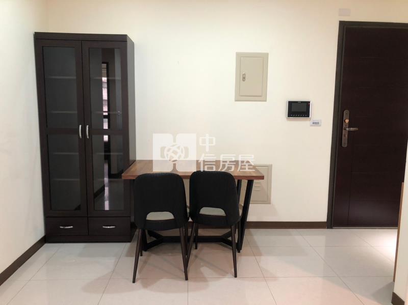 正桃園火車站前璞麗社區景觀二房車