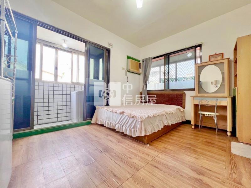 中興⼤學獨洗曬電梯套房