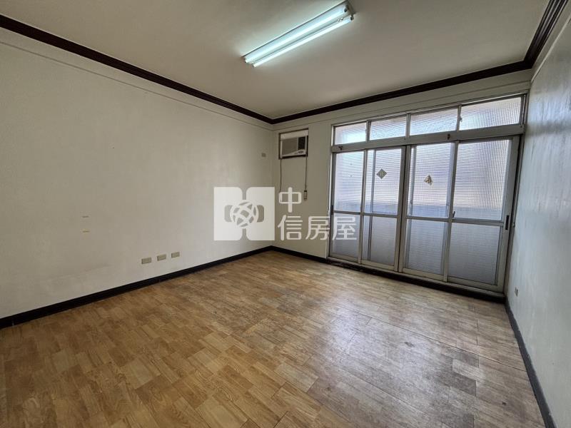 太平正15米路透店