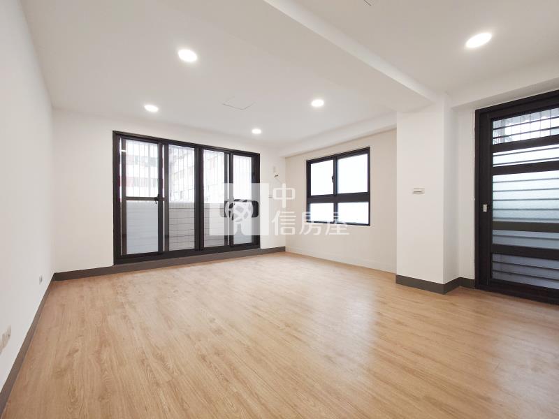 台中公園旁大套房A