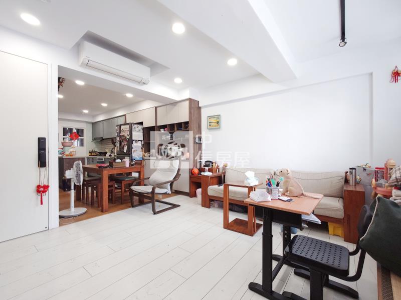 水湳黃金雅緻3樓店住