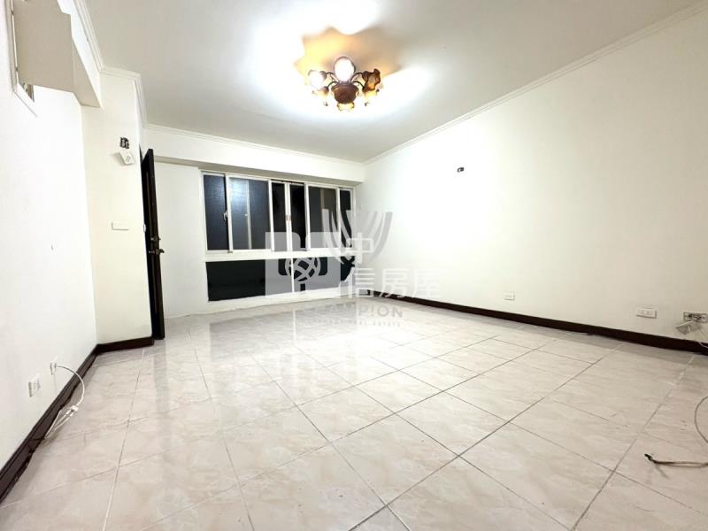 【麗景江山冠軍尤妹】愛買商圈四改三房