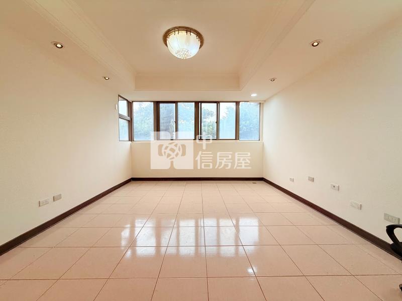 崇德太原~面綠園道~3+1房坡道平車~美屋況