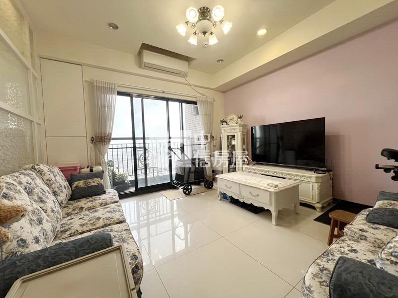 遠雄龍岡景觀三房車