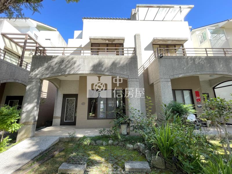 心中日月朝南別墅