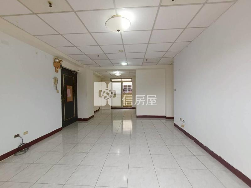 秀泰旁福聯新城次頂樓美華廈