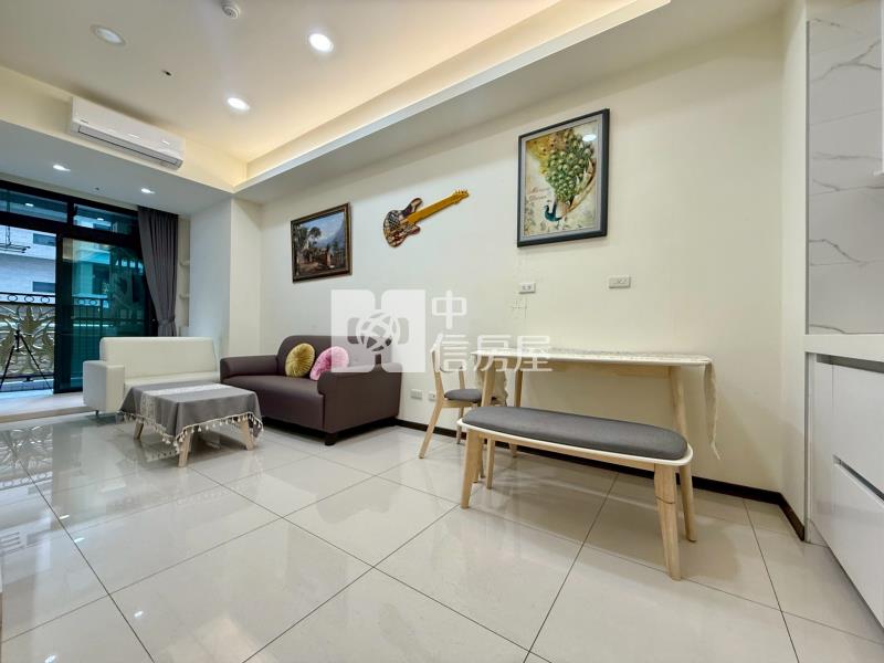 樂福🩷微笑世紀雲品特區✨1+1房尬平車