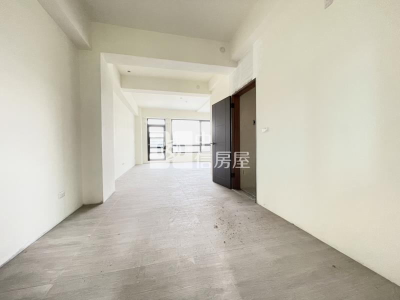 14期臨路全新雙車電墅