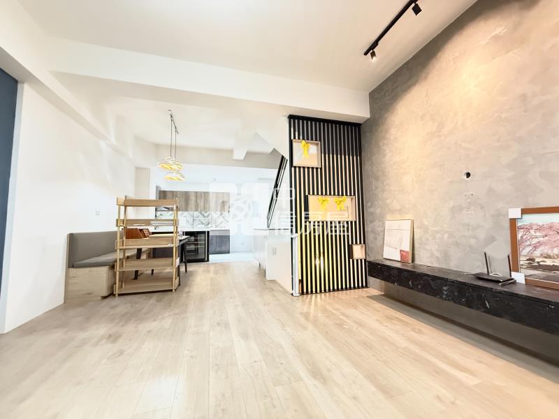 龍邦皇家精美裝潢雙車美墅