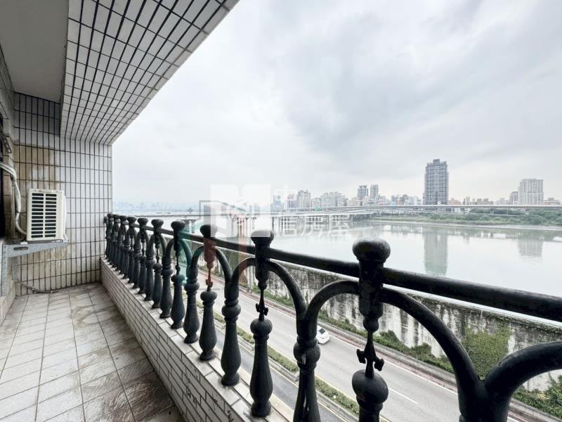 獨家近大橋頭捷運站河景美三房