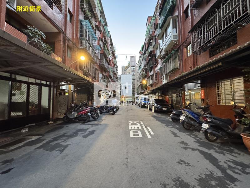 小英精選一手屋主👍海山捷運一樓方便停車-另有2樓