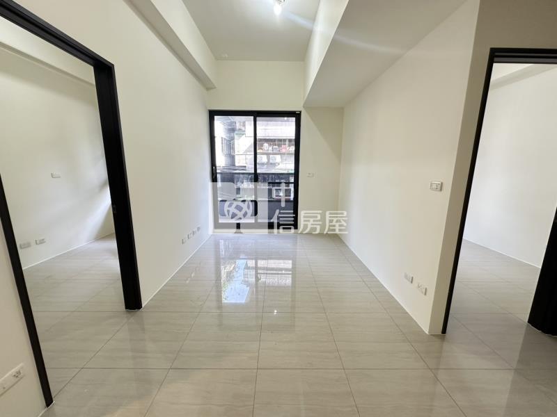 幸福商圈全新方正三房車/中信祐謙