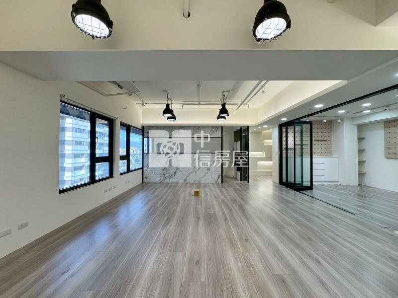 都峰苑景觀四房豪邸雙車位/中信祐謙