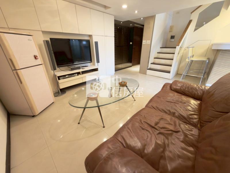 V1景觀高樓層兩房 市府捷運站約350米