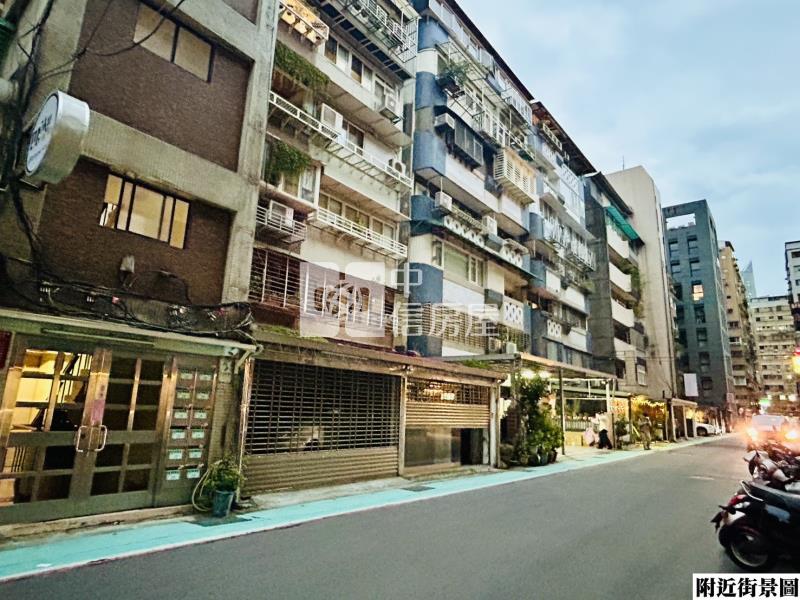 國泰仁愛庭院一樓-中信房屋台北八德店