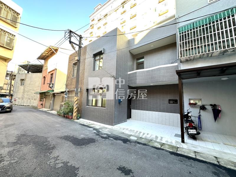 【賣房女孩】平鎮國中大面寬全新整理美透天