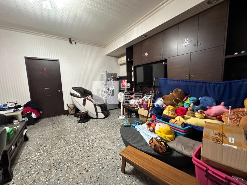 【圓璽不動產】萬華捷運站旁3+4樓公寓