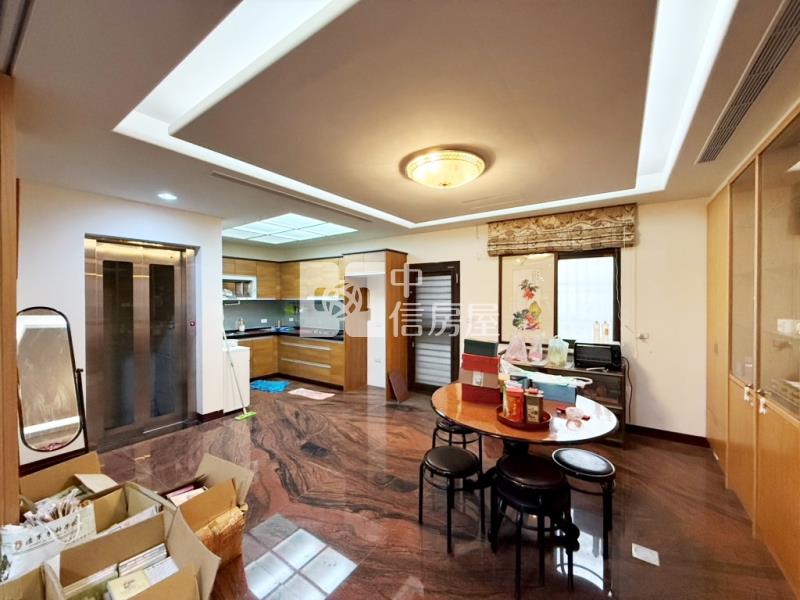 【新世紀】啟英高中大面寬電梯透天