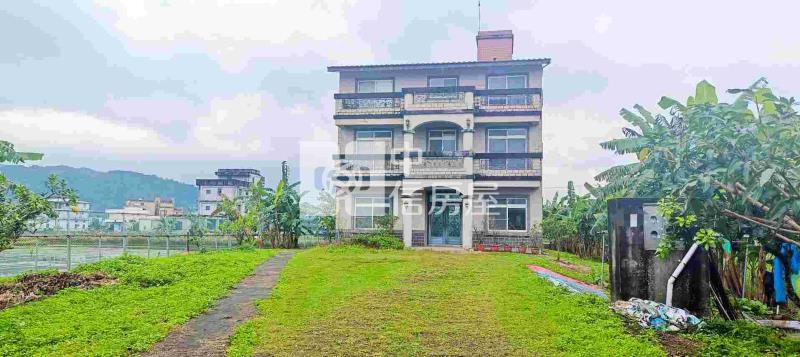 礁溪雙學區大路邊電梯七房農舍