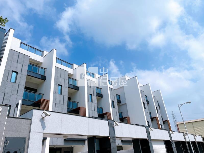 弘富重劃區｜全新電梯別墅｜五大房A6