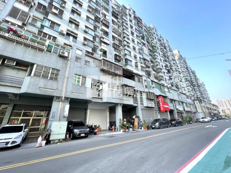 名人山水三房露臺戶