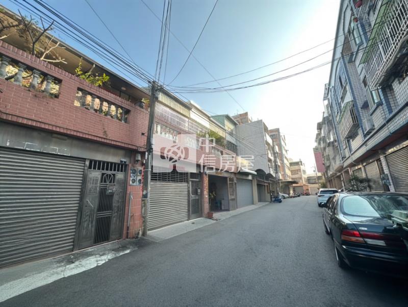 塗城國小孝親房大車庫臨路透天