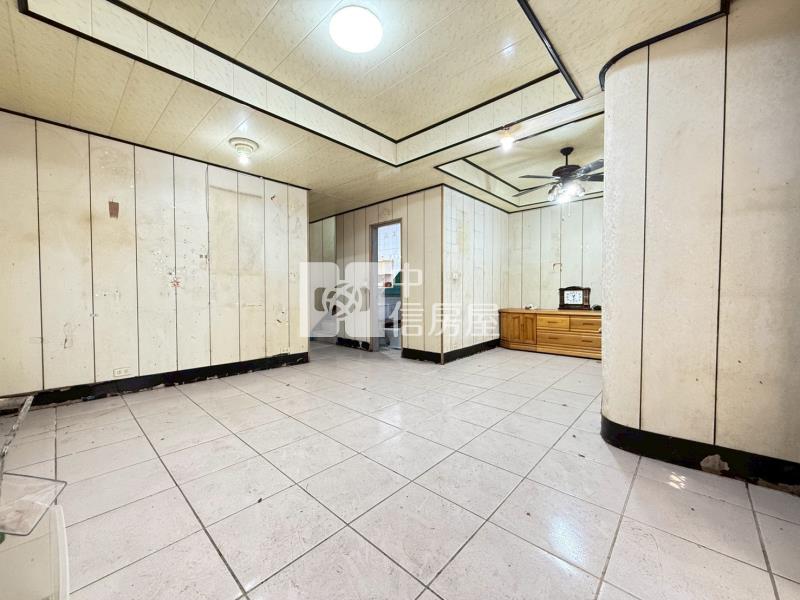 【平鎮】家樂福山子頂公園旁透天