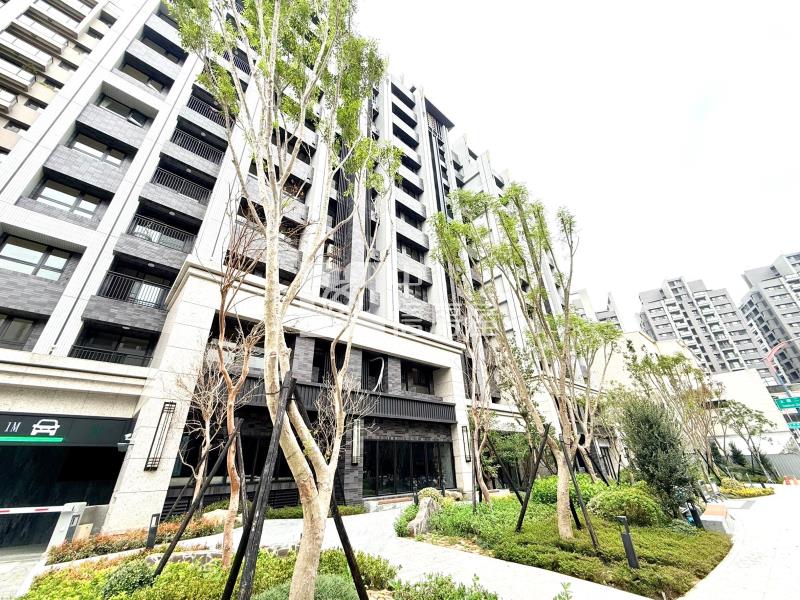 (泓瑞順世代)太原生活圈全新2房2衛平車